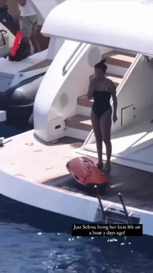 Selena Gomez OnlyFans Leaked Free Thumbnail Picture - #TaUFxMoQgK