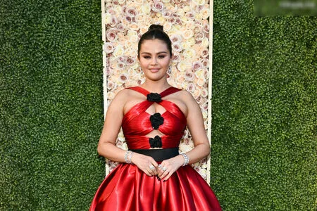 Selena Gomez OnlyFans Leaked Free Thumbnail Picture - #UV9akbspka