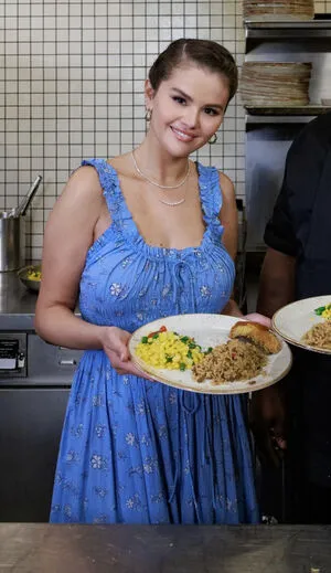 Selena Gomez OnlyFans Leaked Free Thumbnail Picture - #WBq4tK4h6y