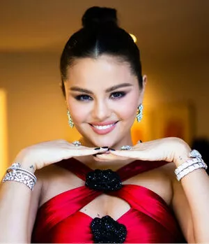 Selena Gomez OnlyFans Leaked Free Thumbnail Picture - #WFa8RGEiXO
