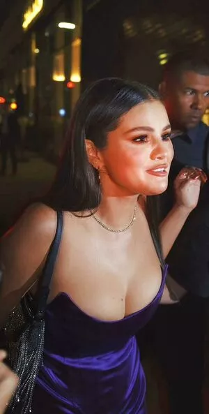 Selena Gomez OnlyFans Leaked Free Thumbnail Picture - #WUnYE2lmbp