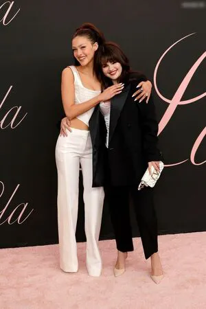 Selena Gomez OnlyFans Leaked Free Thumbnail Picture - #Xu9SFnh9i4