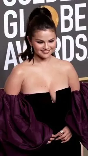 Selena Gomez OnlyFans Leaked Free Thumbnail Picture - #Xx08bk4h4I