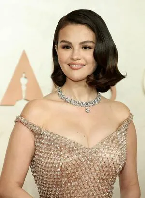 Selena Gomez OnlyFans Leaked Free Thumbnail Picture - #ZFWr9WJ8pD