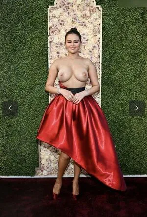 Selena Gomez OnlyFans Leaked Free Thumbnail Picture - #ZM2dOqKJg0