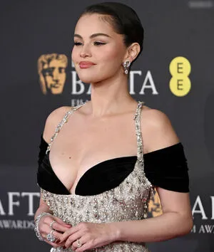 Selena Gomez OnlyFans Leaked Free Thumbnail Picture - #ZTYo8MPVPq