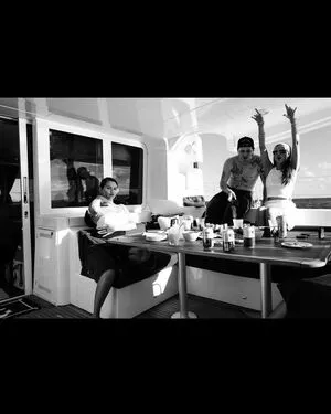 Selena Gomez OnlyFans Leaked Free Thumbnail Picture - #ZcUjOVmxxu