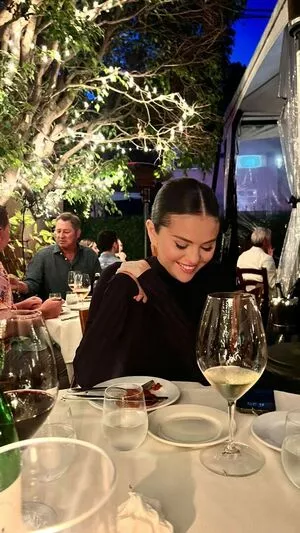 Selena Gomez OnlyFans Leaked Free Thumbnail Picture - #ZgaoZEAIO6