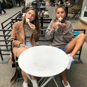 Selena Gomez OnlyFans Leaked Free Thumbnail Picture - #ZvJGN6Jmb8