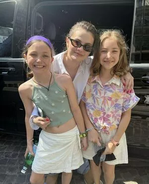 Selena Gomez OnlyFans Leaked Free Thumbnail Picture - #ayaqX8e6d2