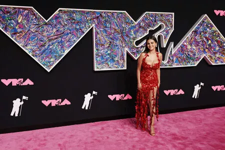 Selena Gomez OnlyFans Leaked Free Thumbnail Picture - #b6qv2uZxFB