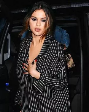Selena Gomez OnlyFans Leaked Free Thumbnail Picture - #bUWCCH6TWP