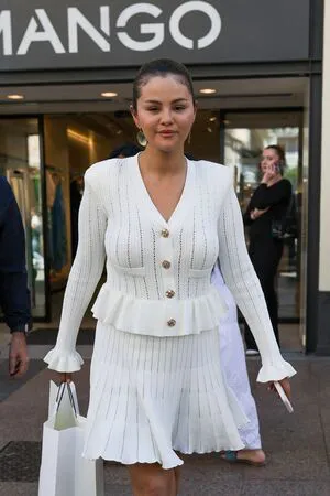 Selena Gomez OnlyFans Leaked Free Thumbnail Picture - #cQFCLAvgJm