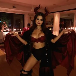 Selena Gomez OnlyFans Leaked Free Thumbnail Picture - #crjcMKi7Nt