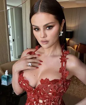 Selena Gomez OnlyFans Leaked Free Thumbnail Picture - #cyzGfLSMDI