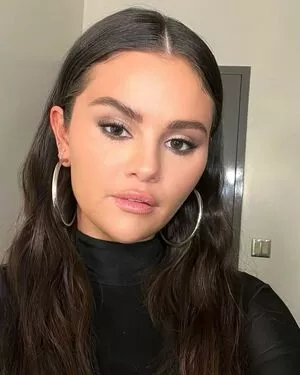 Selena Gomez OnlyFans Leaked Free Thumbnail Picture - #dM5CL3wuGr