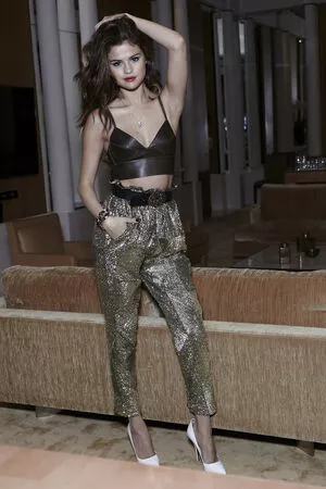 Selena Gomez OnlyFans Leaked Free Thumbnail Picture - #f76hiZbx1v