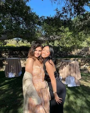 Selena Gomez OnlyFans Leaked Free Thumbnail Picture - #fHQFC3H3Eq