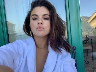 Selena Gomez OnlyFans Leaked Free Thumbnail Picture - #fnbq5DRhcw