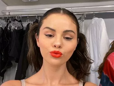 Selena Gomez OnlyFans Leaked Free Thumbnail Picture - #gZ7R0TcK8w