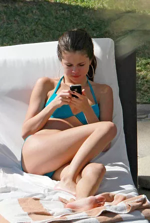 Selena Gomez OnlyFans Leaked Free Thumbnail Picture - #hLqOQ4I5gU