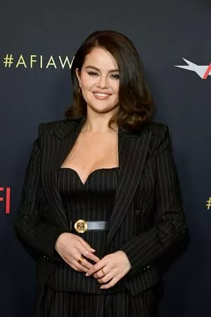 Selena Gomez OnlyFans Leaked Free Thumbnail Picture - #hxTMbnnJce