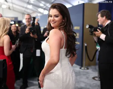 Selena Gomez OnlyFans Leaked Free Thumbnail Picture - #iDWcRQsbua