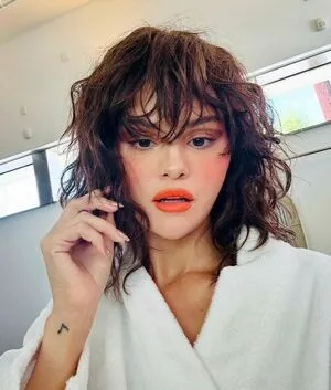 Selena Gomez OnlyFans Leaked Free Thumbnail Picture - #k1FqLy9L0z