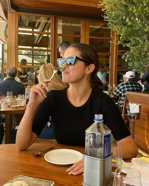 Selena Gomez OnlyFans Leaked Free Thumbnail Picture - #n7WuVhUdH4