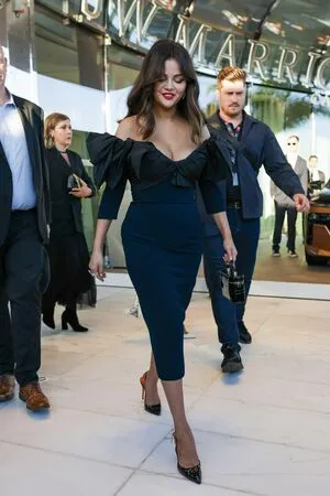 Selena Gomez OnlyFans Leaked Free Thumbnail Picture - #nB7jah60yN