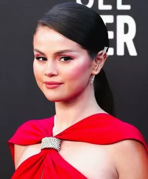 Selena Gomez OnlyFans Leaked Free Thumbnail Picture - #nnVRa7qowu