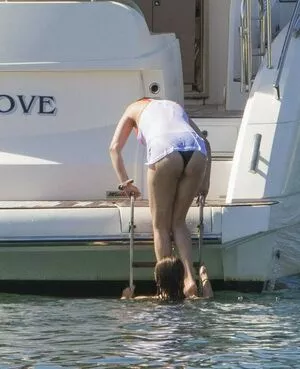 Selena Gomez OnlyFans Leaked Free Thumbnail Picture - #oD2J7HtKIf