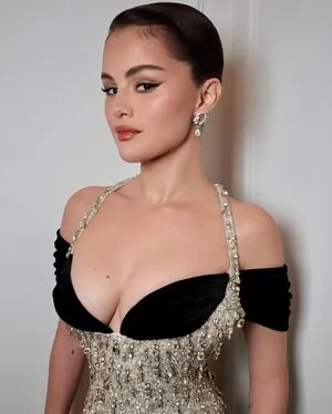 Selena Gomez OnlyFans Leaked Free Thumbnail Picture - #pF6XUQ4xr8