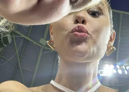 Selena Gomez OnlyFans Leaked Free Thumbnail Picture - #pNziGdwXua