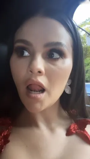 Selena Gomez OnlyFans Leaked Free Thumbnail Picture - #qc3sv0GEZy