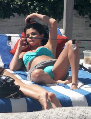 Selena Gomez OnlyFans Leaked Free Thumbnail Picture - #qiSoGVnAQm