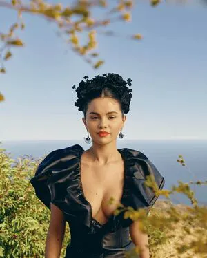 Selena Gomez OnlyFans Leaked Free Thumbnail Picture - #rKKf0hjftK