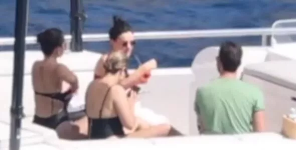 Selena Gomez OnlyFans Leaked Free Thumbnail Picture - #rTwggnO02g