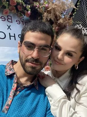 Selena Gomez OnlyFans Leaked Free Thumbnail Picture - #s7jhiJHpo2