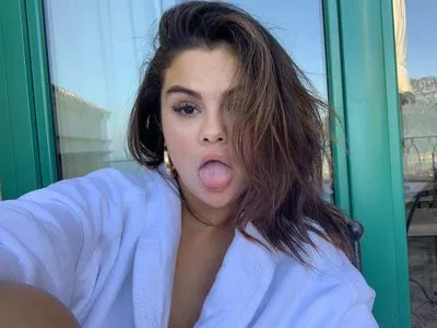 Selena Gomez OnlyFans Leaked Free Thumbnail Picture - #sLxgJ6R0s1