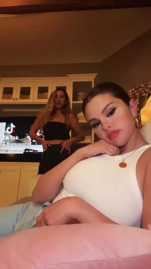 Selena Gomez OnlyFans Leaked Free Thumbnail Picture - #uM683mAlzC