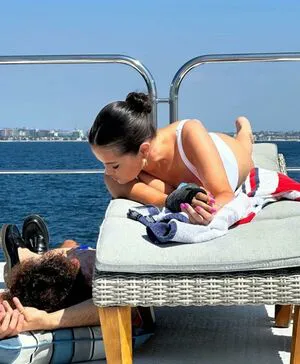 Selena Gomez OnlyFans Leaked Free Thumbnail Picture - #uoyQzeEhxL