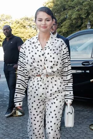 Selena Gomez OnlyFans Leaked Free Thumbnail Picture - #vUbGAIGxP8