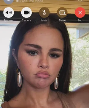 Selena Gomez OnlyFans Leaked Free Thumbnail Picture - #vopvyRORl7