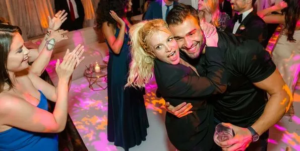 Selena Gomez OnlyFans Leaked Free Thumbnail Picture - #wqpCl0YcG4