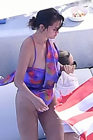 Selena Gomez OnlyFans Leaked Free Thumbnail Picture - #xUZqy6wbVJ