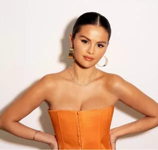 Selena Gomez OnlyFans Leaked Free Thumbnail Picture - #yyiwImeN3G
