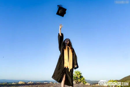 Selena Love OnlyFans Leaked Free Thumbnail Picture - #JD8Qy70zGL