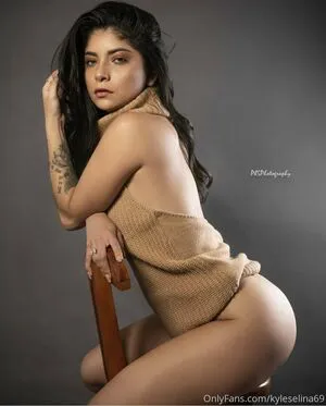 Selenakyle69 OnlyFans Leaked Free Thumbnail Picture - #cIkGkny7Ie