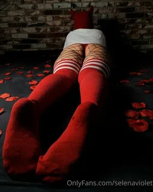 Selenaviolet OnlyFans Leaked Free Thumbnail Picture - #4PYDA7hh4h